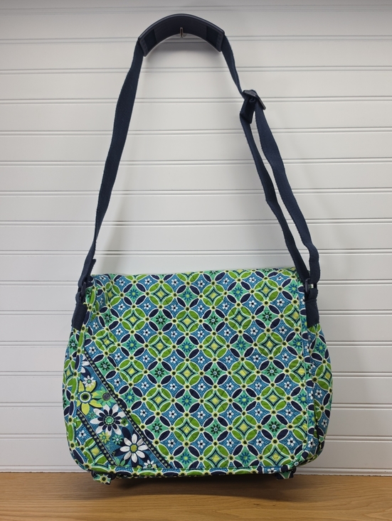 Vera Bradley Handbags - Vera Bradley Daisy Daisy Messenger Laptop Bag